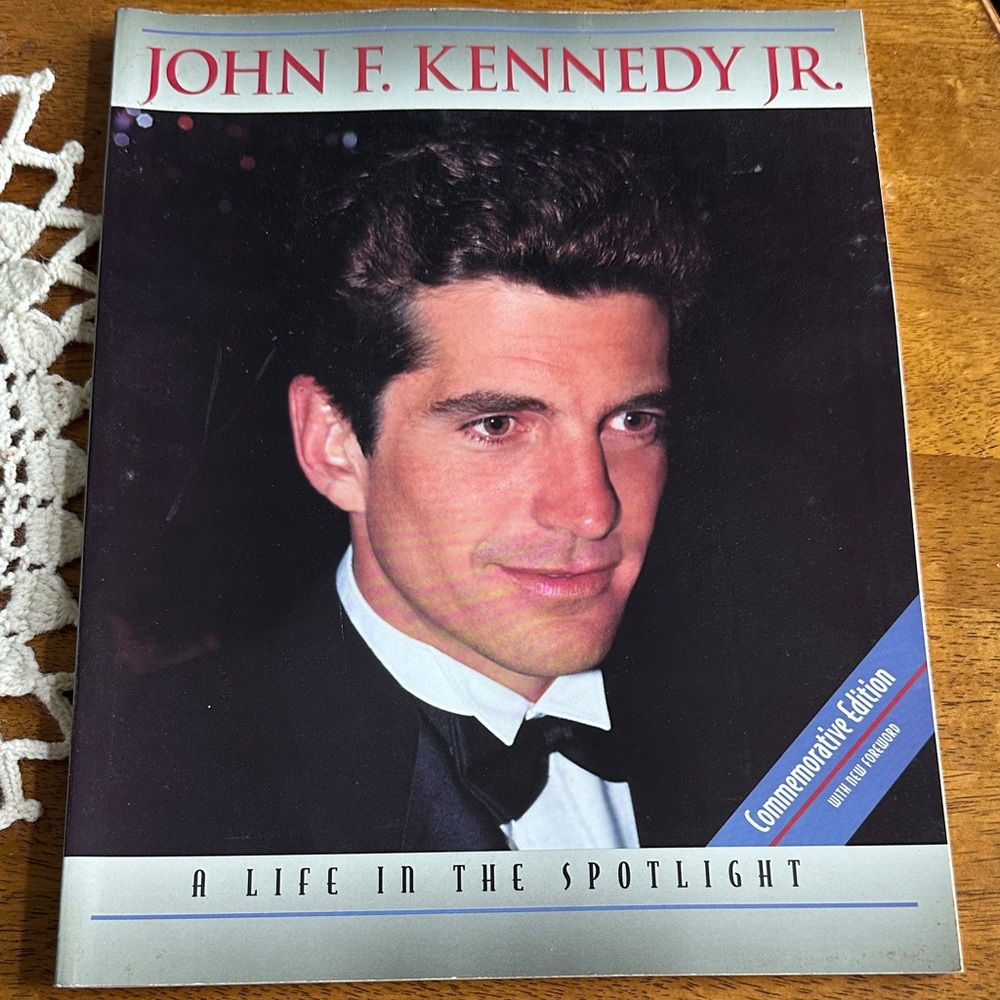 John F. Kennedy Jr. Commemorative Edition Magazine